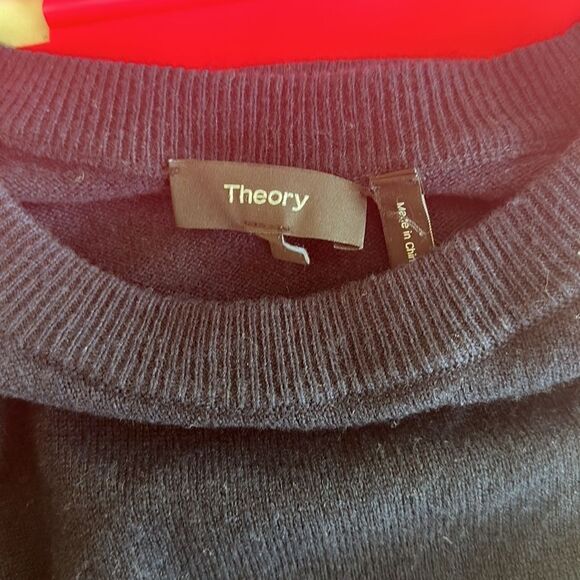EUC Theory Women’s Sweater - Picture 4 of 5